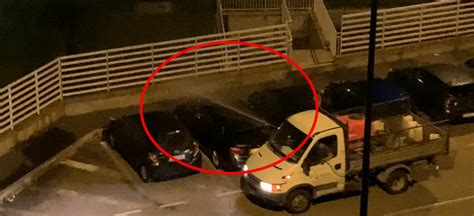 A Paderno Si Diserbano Anche Le Auto Parcheggiate Effetto Autolavaggio