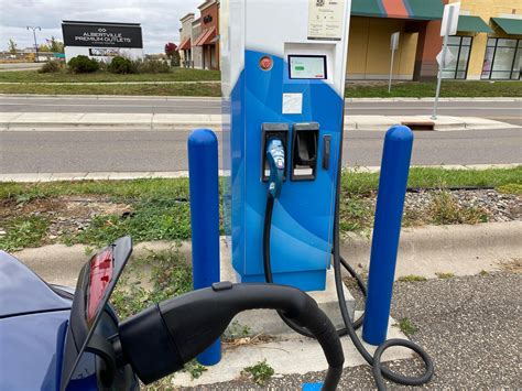 Albertville Premium Outlets - Overflow Lot | Albertville, MN | EV Station