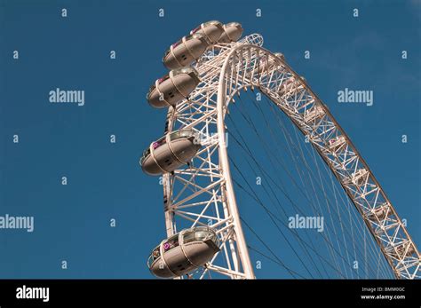 London Eye Or Millennium Wheel Central London England Stock Photo Alamy