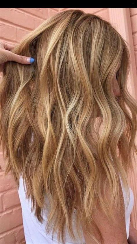 pin by kathy magallanes on hairstyles color s in 2020 honey blonde hair golden blonde hair