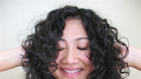 How Having Curly Hair As An Asian Woman Made Me Question Beauty Standards Teen Vogue