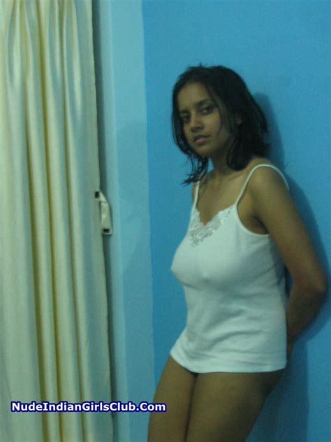 Desi Girl Showing Everything Play Chubby Naked Girls At Nude Beach Min Video