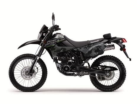 Dual sport bikes are given an impossible job. 2019 Kawasaki KLX250S Camo Guide • Total Motorcycle