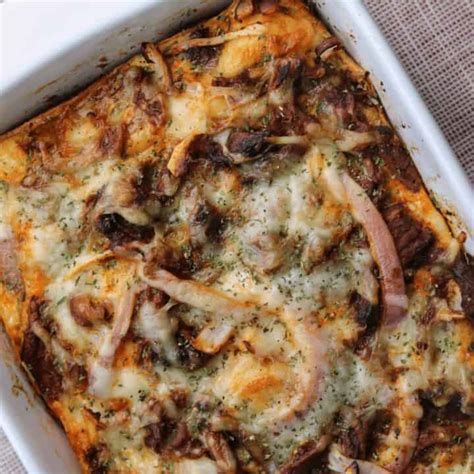 Add broth and water, stirring until thickened and bubbly. 5-Ingredient Leftover Pulled Pork Breakfast Casserole