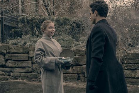 Photo De Sydney Sweeney The Handmaids Tale La Servante écarlate