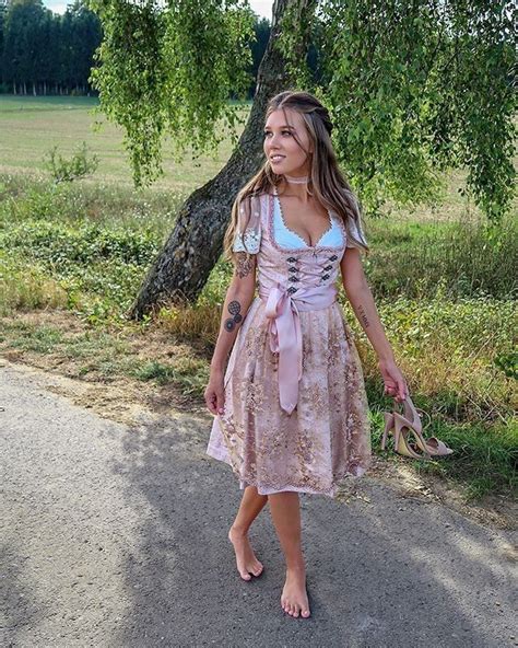 Gorgeous Brunette Wearing Dirndl Rose Oktoberfest Outfit German Traditional Dress Dirndl