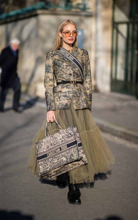 Paris Couture Fashion Week The Street Style Set Nail Dressing For The