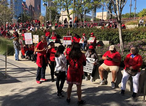 Los Angeles Teachers Approve Contract Ending 6 Day Strike In The