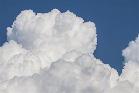 รูปภาพ ท้องฟ้า ตอนกลางวัน Cumulus พายุฝนฟ้าคะนอง แบบฟอร์มเมฆ เมฆ