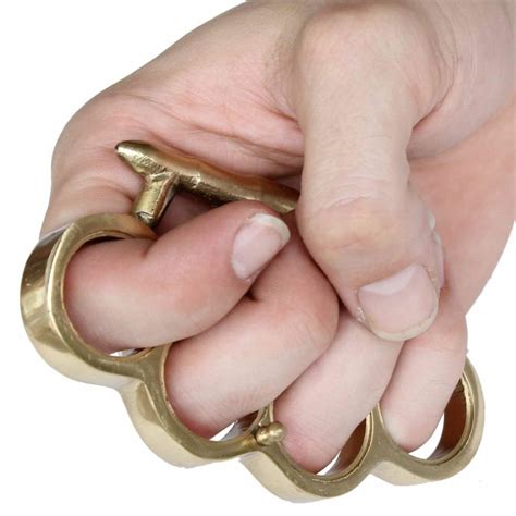 How To Properly Defend Yourself With Brass Knuckles