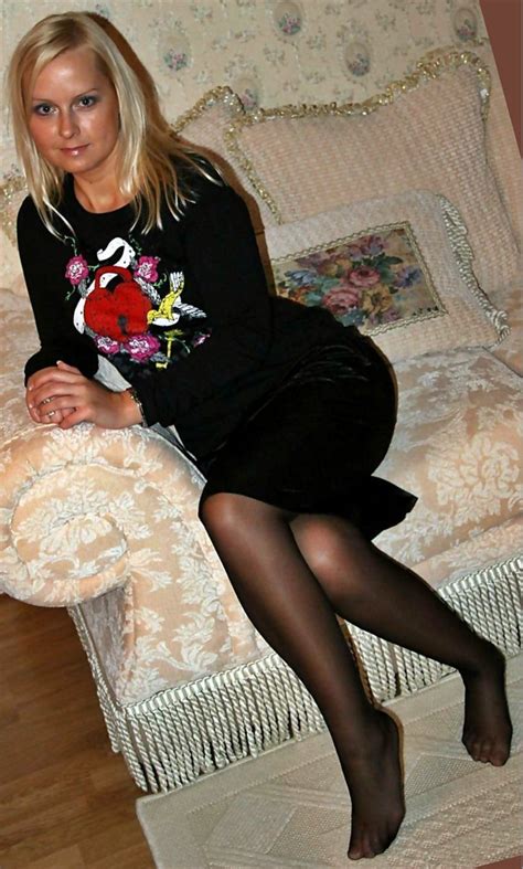 Candid Legs On Twitter Beautiful Blonde Poses In Her Sexy Black