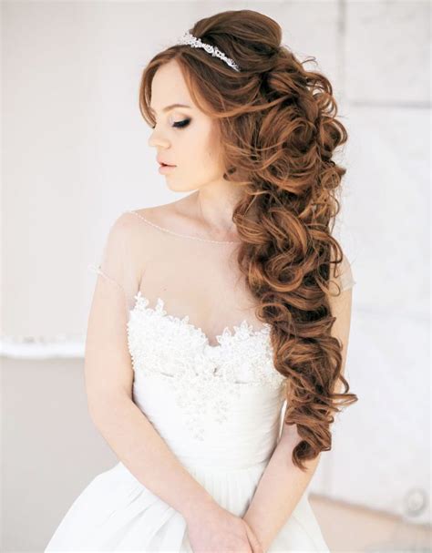 20 Fabulous Wedding Hairstyles For Every Bride Tulle Chantilly Wedding