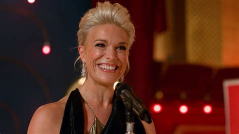 Jason sudeikis is ted lasso, an american football coach hired to manage a british soccer team—despite having no experience. Ted Lasso Season 1, Episode 4 recap: Rebecca hosts a ...