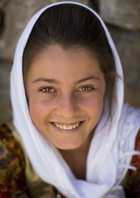 Smiling Kurdish Girl Palangan Iran Beauty Around The World Human