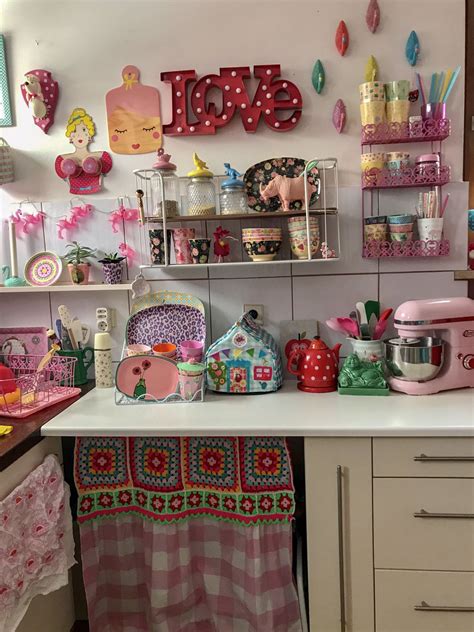 Das günstigste angebot beginnt bei € 20. Meine bunte Küche , Vintage , colourful Kitchen | Shabby chic kitchen, Kitschy decor, Retro ...