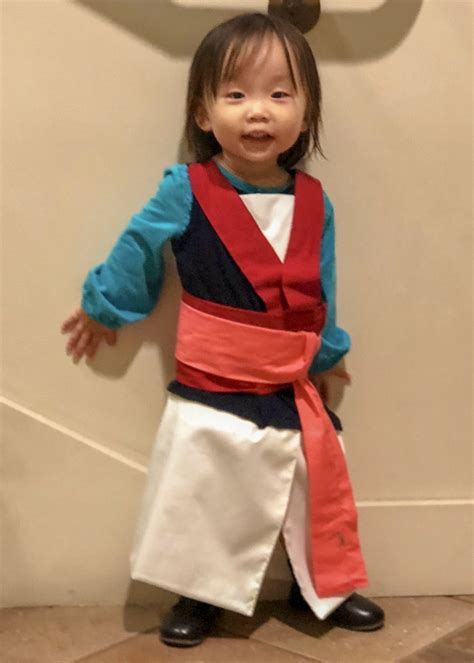 Easy diy disney costumes you can try this halloween. Mulan toddler costume | Toddler costumes, Diy costumes kids, Mulan costume