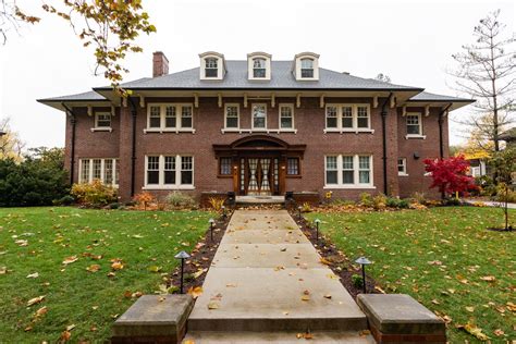 Inside The Former Disaster Mansion Curbed Detroit