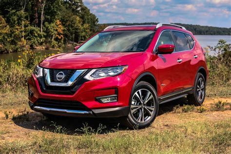 2017 Nissan Rogue Hybrid Making A Hot Selling Crossover More Efficient