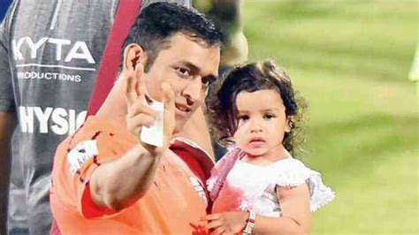 ms dhoni and his daughter