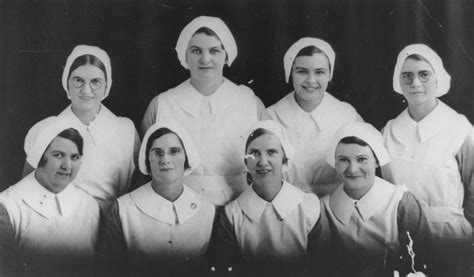 Filestatelibqld 1 294023 Group Of Ipswich Hospital Nursing Students