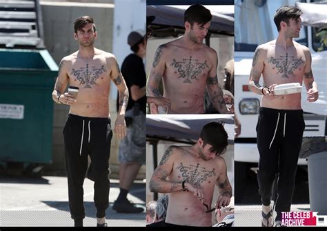 A Shirtless Wes Bentley Takes A Lunch Break On The Set Of His New Movie Broken Vows In Los
