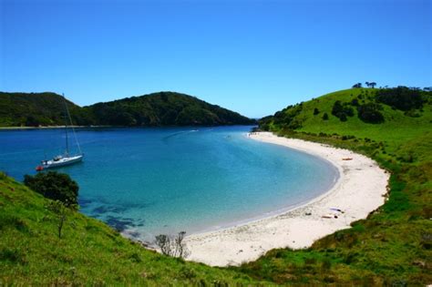 10 most beautiful bays in the world