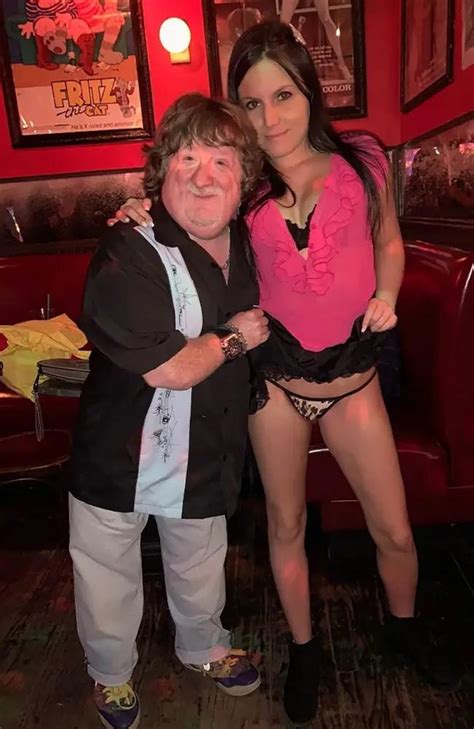 Age Gap Couple Sarah Russi And Mason Reese Split Over Sex Life Comments