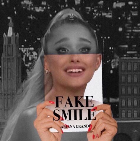 Hullámzik Mászik Komló Fake Smile Ariana Grande Szerelő Szilárd Véletlen