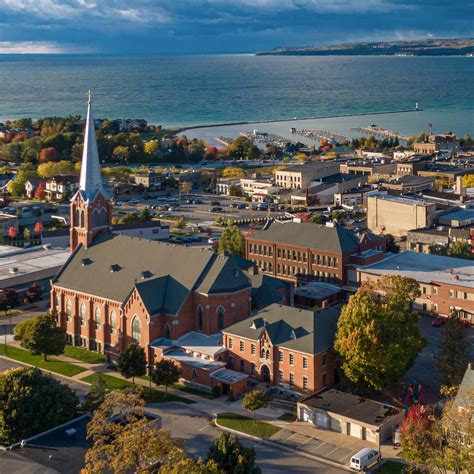 The Best Things To Do In Beautiful Petoskey Michigan Plus Where To