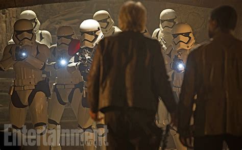 Entertainment Weekly Reveals Details About The Force Awakens Deleted