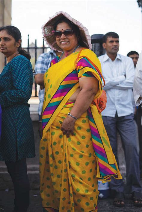 A Photographer Captures The Often Overlooked Aunty Couture Code