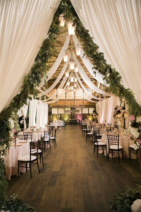 25 sweet and romantic rustic barn wedding decoration ideas blog