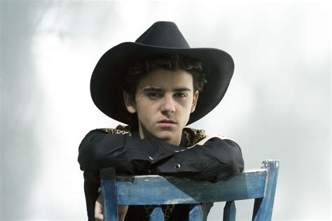 @emmyperryxo • follow their account to see 599 posts. JACK DYLAN GRAZER - imagista