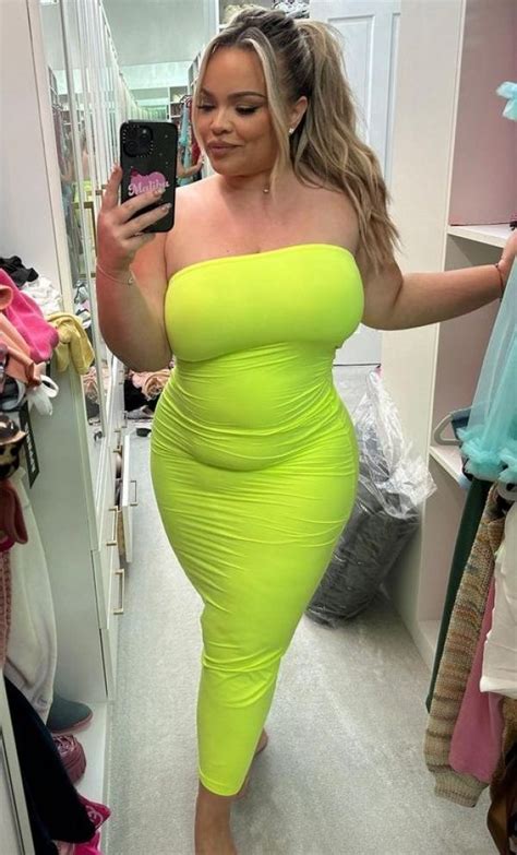 Trisha Paytas Body Size Breast Waist Hips Bra Height Weight