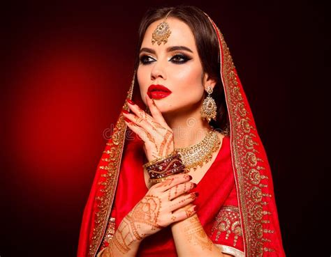 Mehendi Portrait Of Beautiful Indian Girl In Saree Young Hindu Woman Model With Kundan Golden