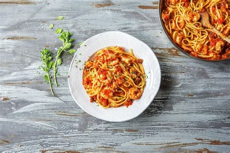 Cook for 3 to 4 minutes, or until the sauce just begins to bubble. Feisty Shrimp Linguine In Fra Diavolo Sauce | Recipe ...