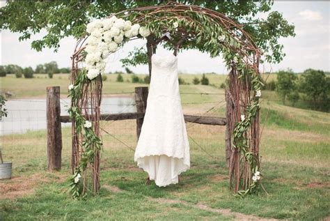 15 Best Floral Wedding Altars And Arches Decorating Ideas