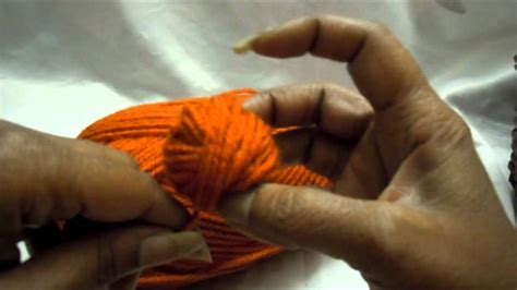 How to roll your sleeves: How to Roll A Skein of Yarn into a Ball - YouTube