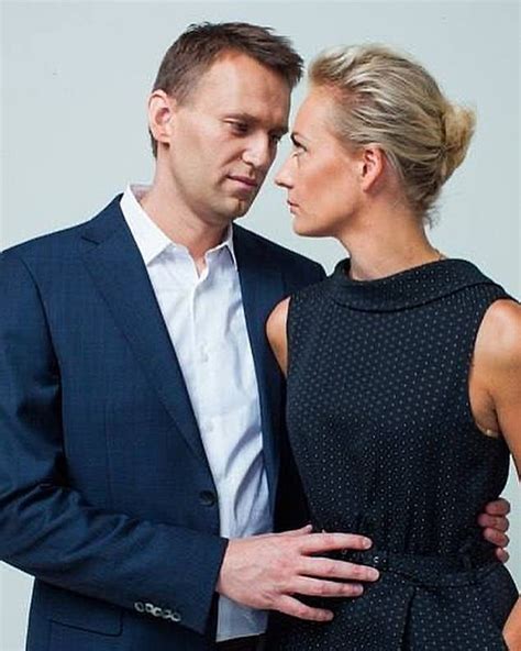 Who Is Alexei Navalnys Wife Yulia Navalnaya Meet The Incredibly Brave