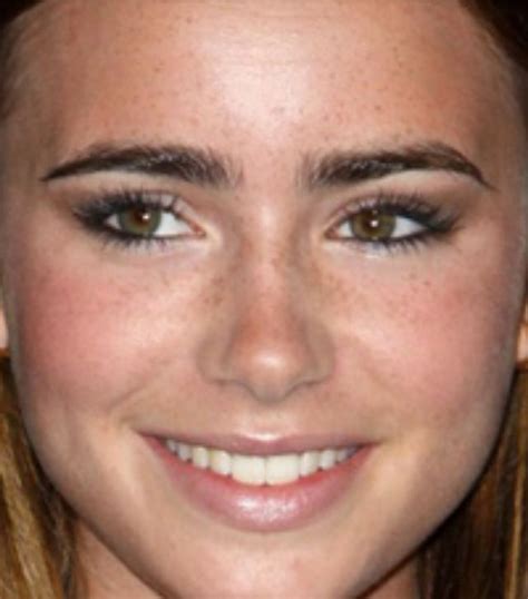 Lilly Collins Makeup Is So Pretty Beautiful Freckles Lilly Collins