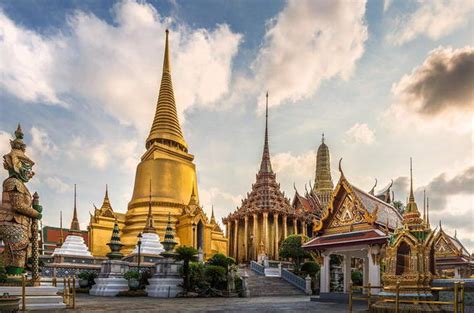 Descargar bangkok revengelink para descargar la pelicula: Gran Palacio Real de Bangkok y Wat Phra Kaeo-Top Bangkok 2020