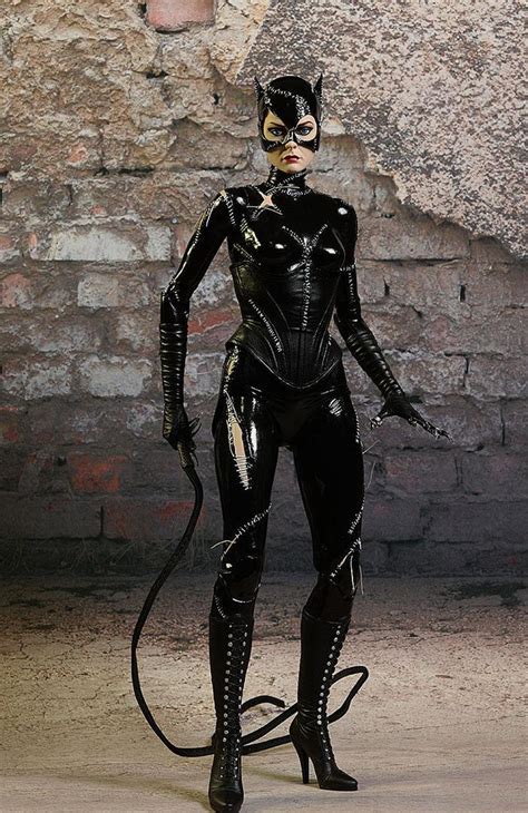 Catwoman 14 Scale Action Figure Neca Batman Returns Michelle