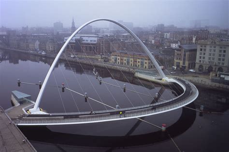 Gateshead Millenium Bridge 2000 2002 Tilt Bridge Newcastle