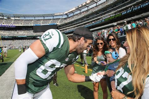 Jessie James Decker Wife Of Ny Jets Eric Decker In Another Twitter War New York Daily News