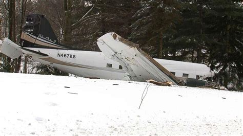 The plane crashed into a coconut grove with passengers jumping out of it before it hit the ground. Two people die in cargo plane crash in Ohio | Chautauqua Today