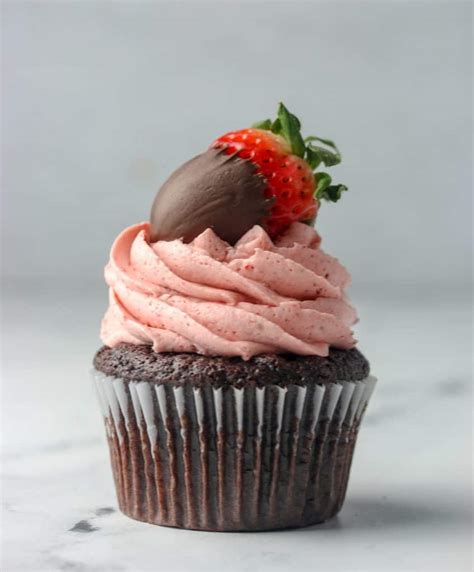 chocolate strawberry cupcakes boston girl bakes