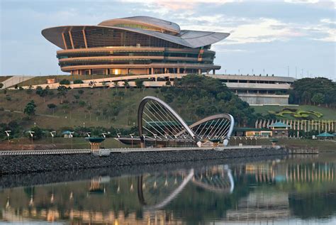 Construction of the convention centre began in 2001 and finished in september 2003. BLOG BUKU BARU: Malaysia: Best Place In Putrajaya (Tempat ...