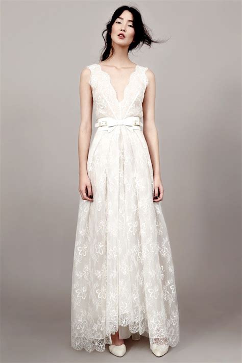 Brautkleid kaviar gauche, brautkleid spitze, brautkleid mit | hochzeitskleid kaviar gauche. Kaviar Gauche Brautkleider 2015 | Kaviar gauche, Brautmode ...