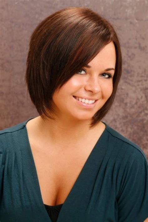 Stylish Haircuts For Round Faces Haircuts For A Round Face