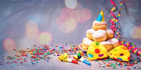 März statt und lädt jedes mal bis zu 1,5 millionen. Karneval Köln - Bilder und Stockfotos - iStock